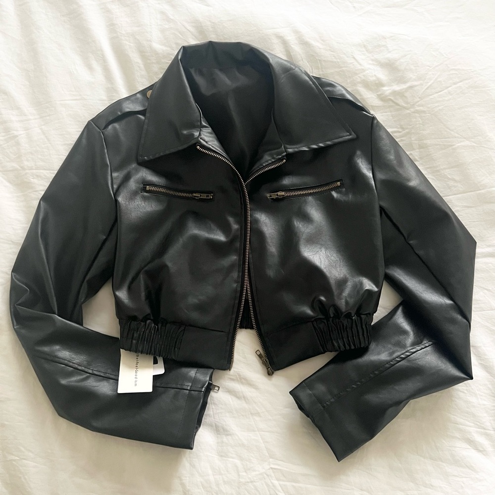 Commense Crop Faux Leather Jacket - Picture 3 of 5